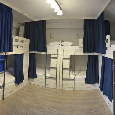 The Rooms Hostel エレバン エクステリア 写真